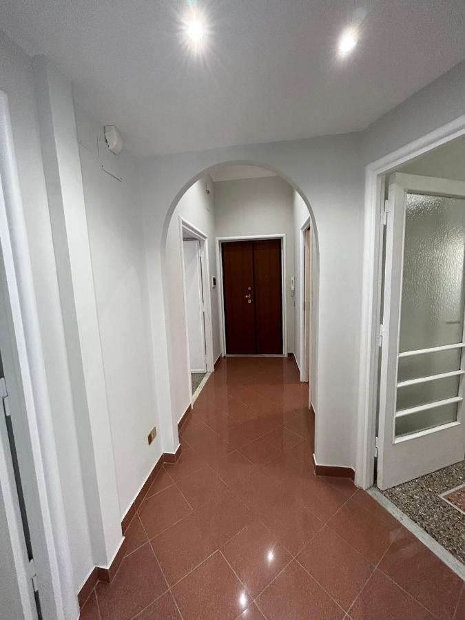 Piazza Vescovio Apartment Roma Esterno foto
